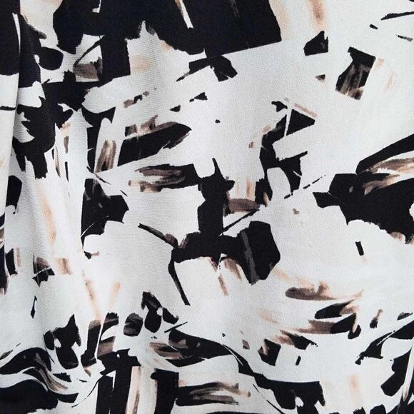 Tahari Black White Knotted Shell size Large - Picture 9 of 10